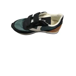 Zapatillas Deportivas Niño Victoria . EU-35