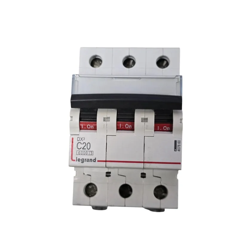 Magnetotérmico Legrand DX³ 6000/10kA - 3P - 400V~ - 20A - curva C Magnetotérmico Legrand DX³ 6000/10kA - 3P - 400V~ - 20A - curva C
