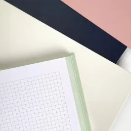 MILAN® Cuaderno A4 con tapa dura, papel cuadriculado