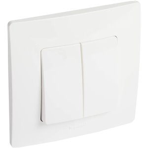 LEGRAND Doble Conmutador 10AX, Gama Niloé Monobloc