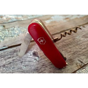 Victorinox Explorer, Navaja multiusos suiza con 16 funciones